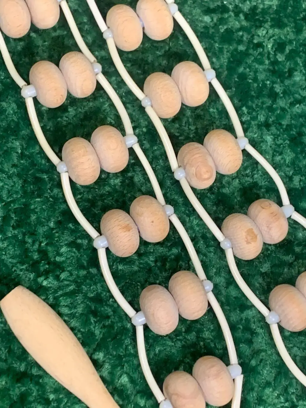 Массажер двухрядный деревянный ленточно-роликовый для спины ног тела 124 с Н8010 2