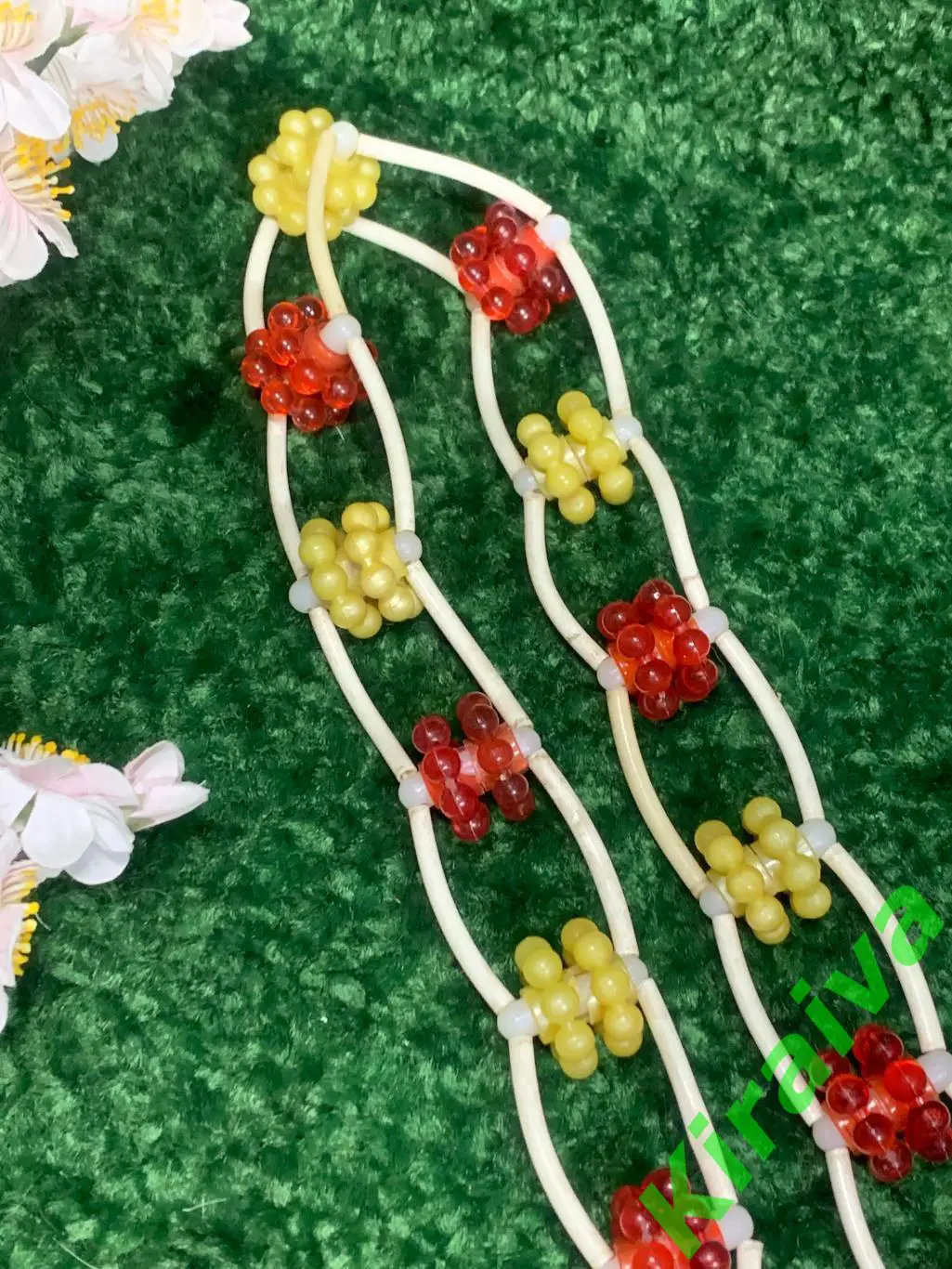 Массажер пластиковый ленточно-роликовый для спины ног тела ребристые шарики 134 5