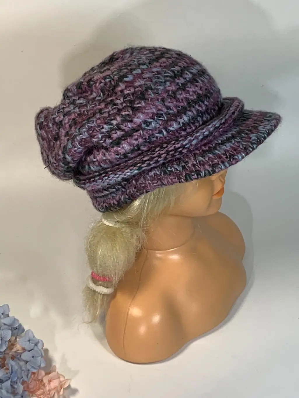 Женская вязаная шапка-берет с козырьком XXS (45-50 см, акрил) Н1681Стильная и 5