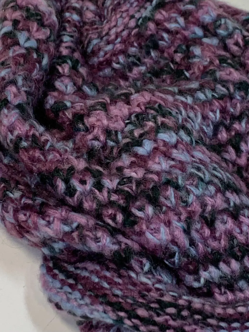 Женская вязаная шапка-берет с козырьком XXS (45-50 см, акрил) Н1681Стильная и 7