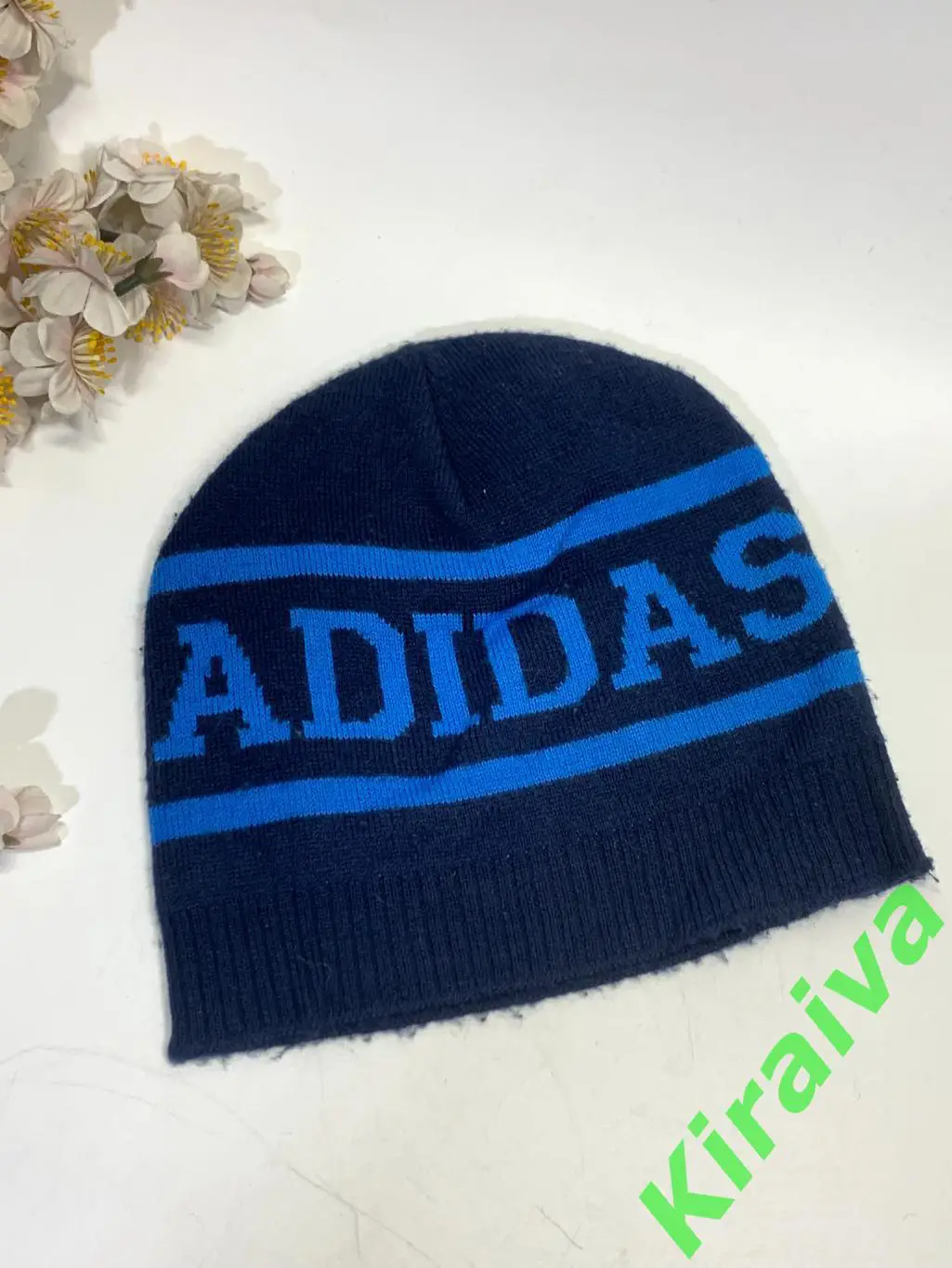 Шапка Adidas темно-синяя акрил мелкая вязка Н1953Стильная и теплая темно-синяя 3