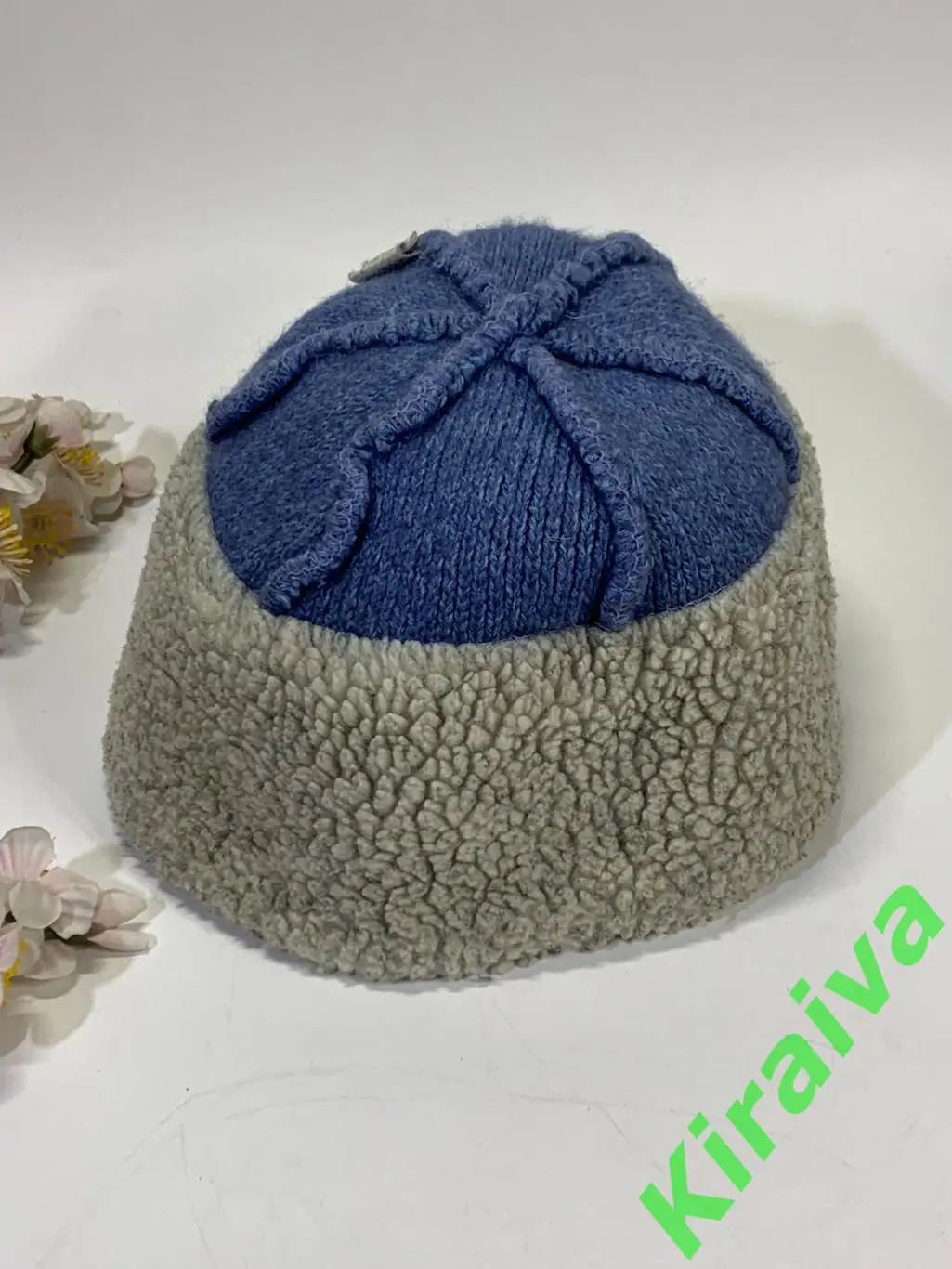 Шапка Adidas темно-синяя акрил мелкая вязка Н1953Стильная и теплая темно-синяя 4