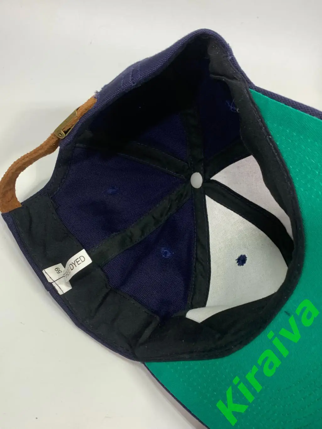 Тёмно-синяя бейсболка с зелёным козырьком – стиль и комфорт Н084Классическая б 5