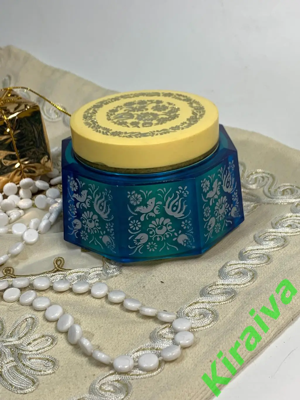 Золотые россыпи шкатулка музыкальная пудреница винтаж Н1832 СССР кобальтового цв 1