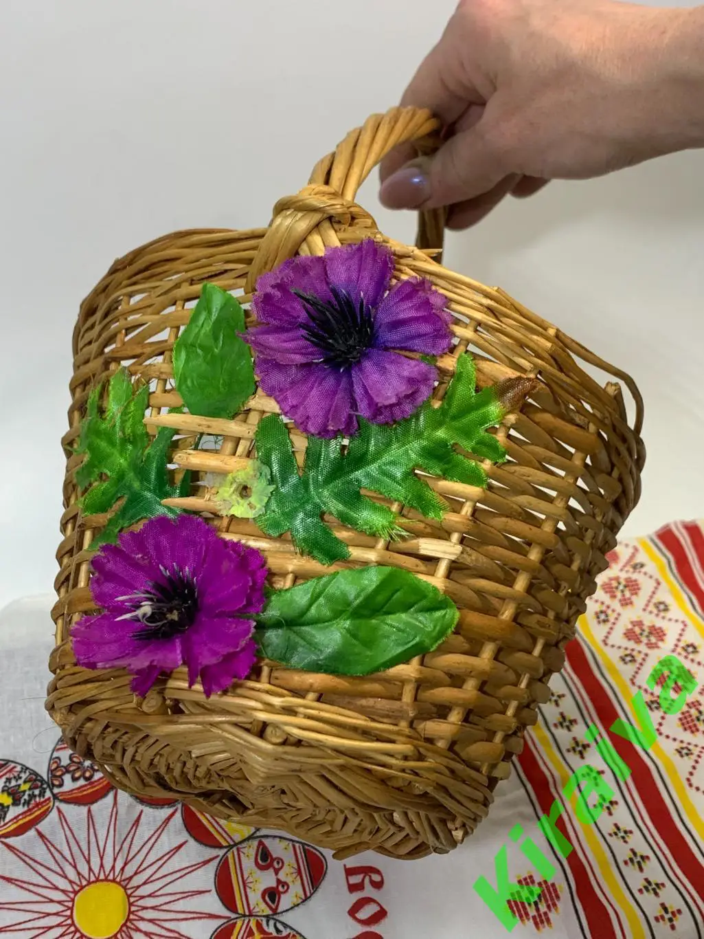 Корзина плетеная круглая маленькая из лозы 20х23x13 см Н1834Плетёная корзина и 5