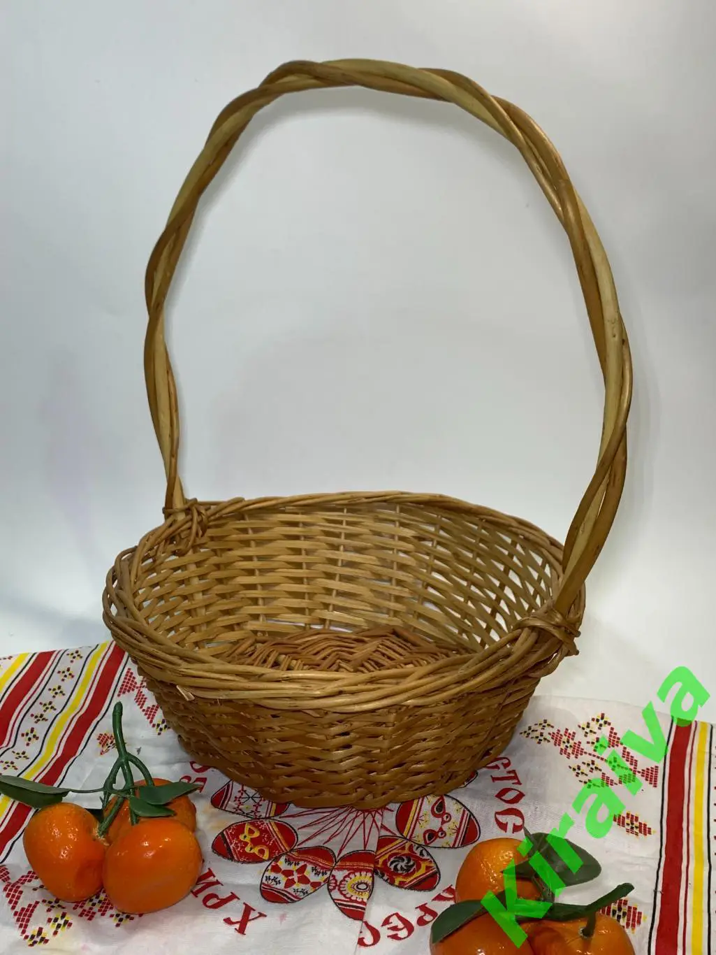 Плетеная корзина круглая из лозы 28х36 см Н1845 подарочнаяПлетёная корзина из 1