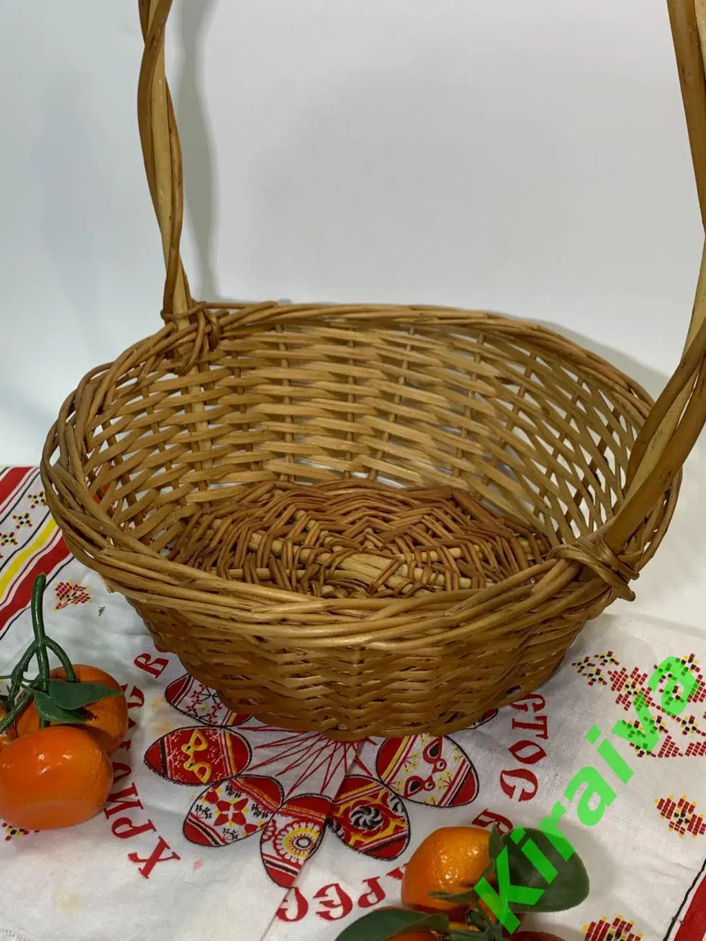 Плетеная корзина круглая из лозы 28х36 см Н1845 подарочнаяПлетёная корзина из 2