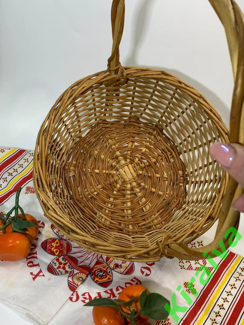 Плетеная корзина круглая из лозы 28х36 см Н1845 подарочнаяПлетёная корзина из 4