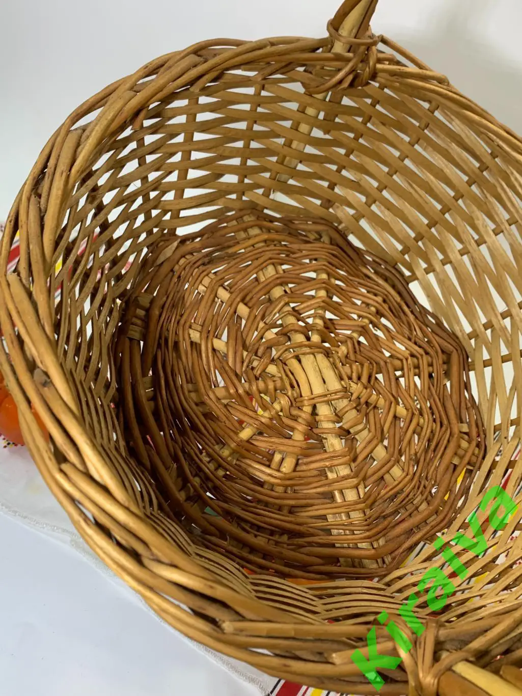 Плетеная корзина круглая из лозы 28х36 см Н1845 подарочнаяПлетёная корзина из 7