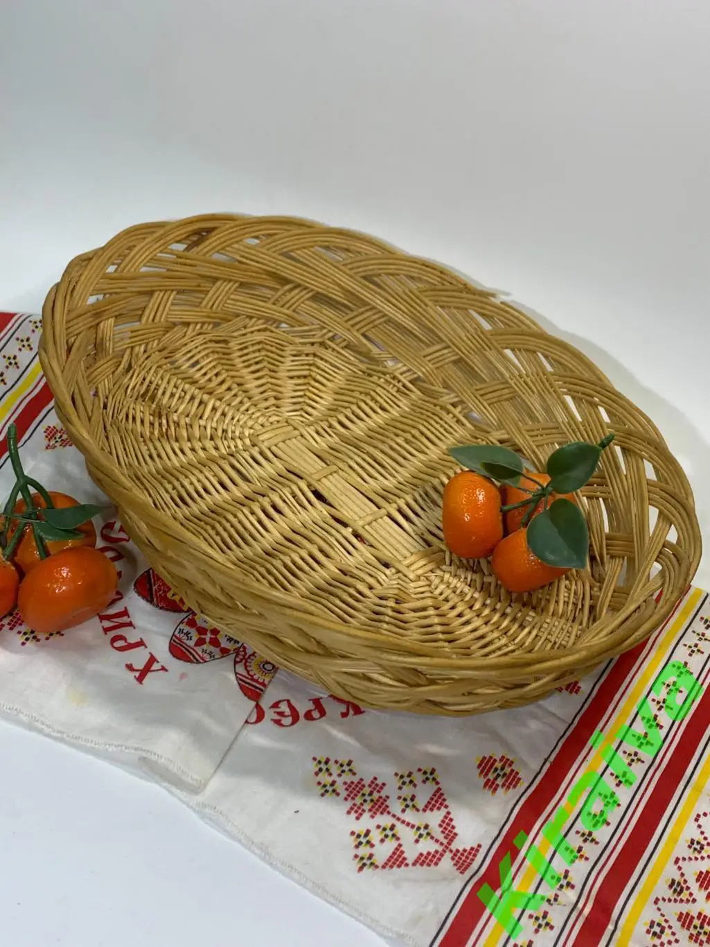Плетеная хлебница овальная из лозы 35х29 см Н1848 б/уПлетеная хлебница из лозы 1