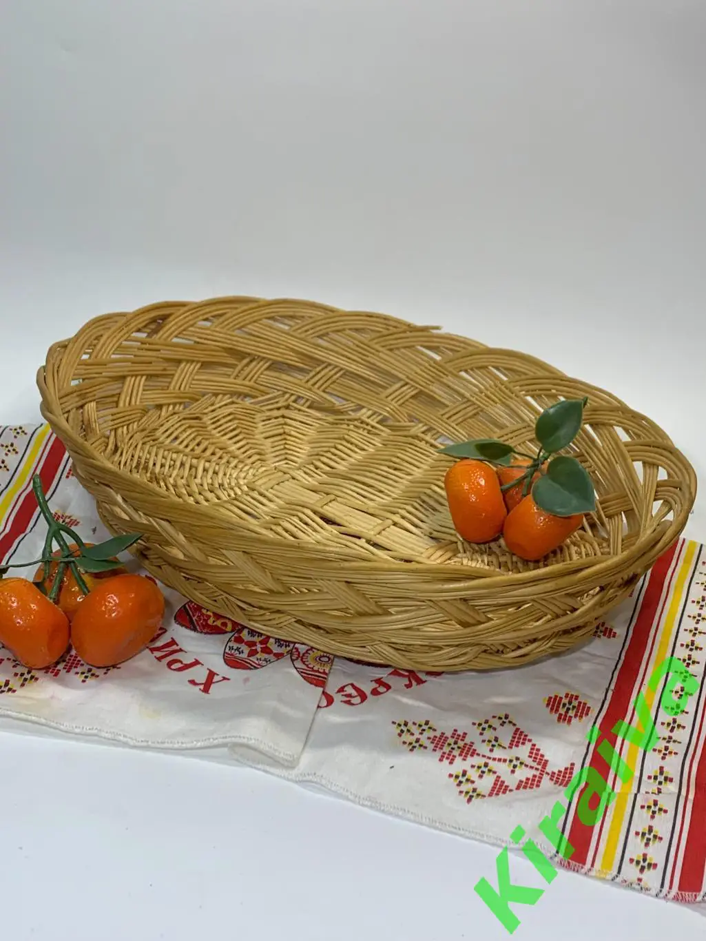 Плетеная хлебница овальная из лозы 35х29 см Н1848 б/уПлетеная хлебница из лозы
