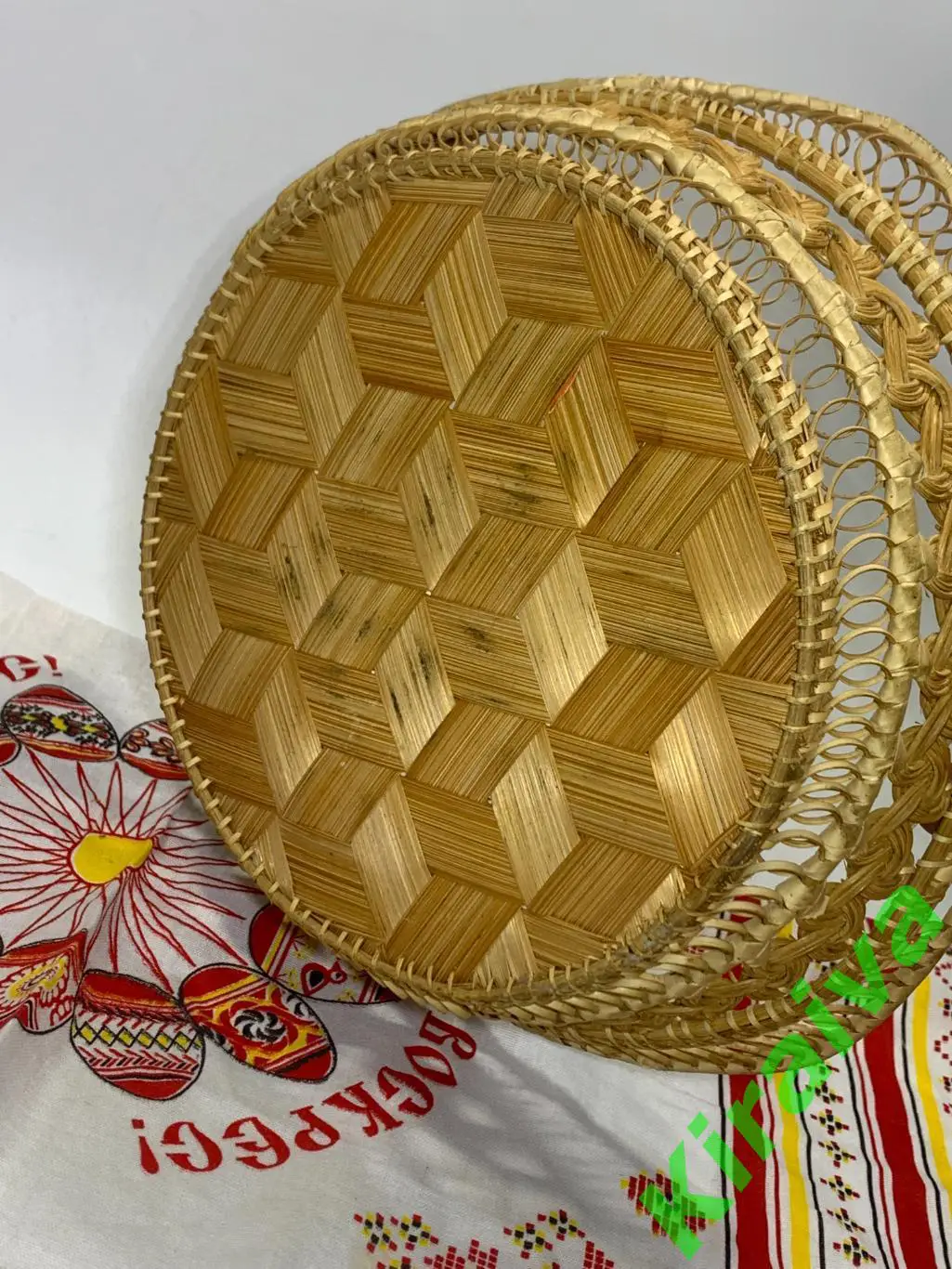 Плетеная сухарница хлебница фруктовница круглая из лозы 24х18 см Н1849 б/уПлет 6