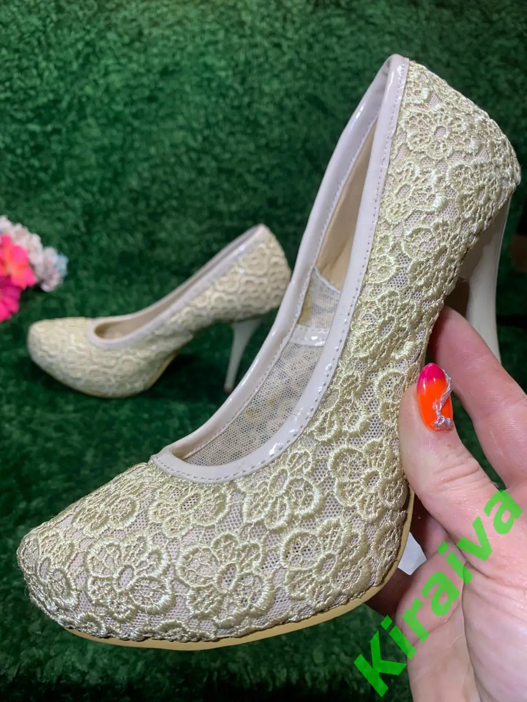 Женские туфли Santarose праздничные гипюровые, кружево цвета шампань 36,5–37 (24 6