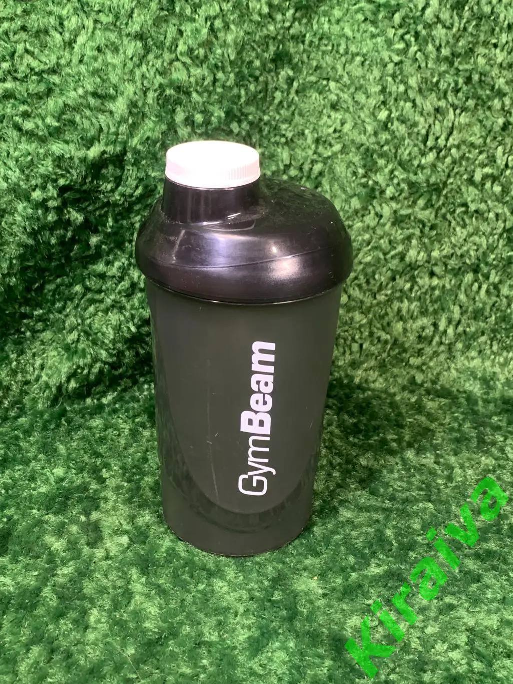 Черный шейкер All-Black 700 мл - GymBeam Н1871Функциональный черный шейкер объ