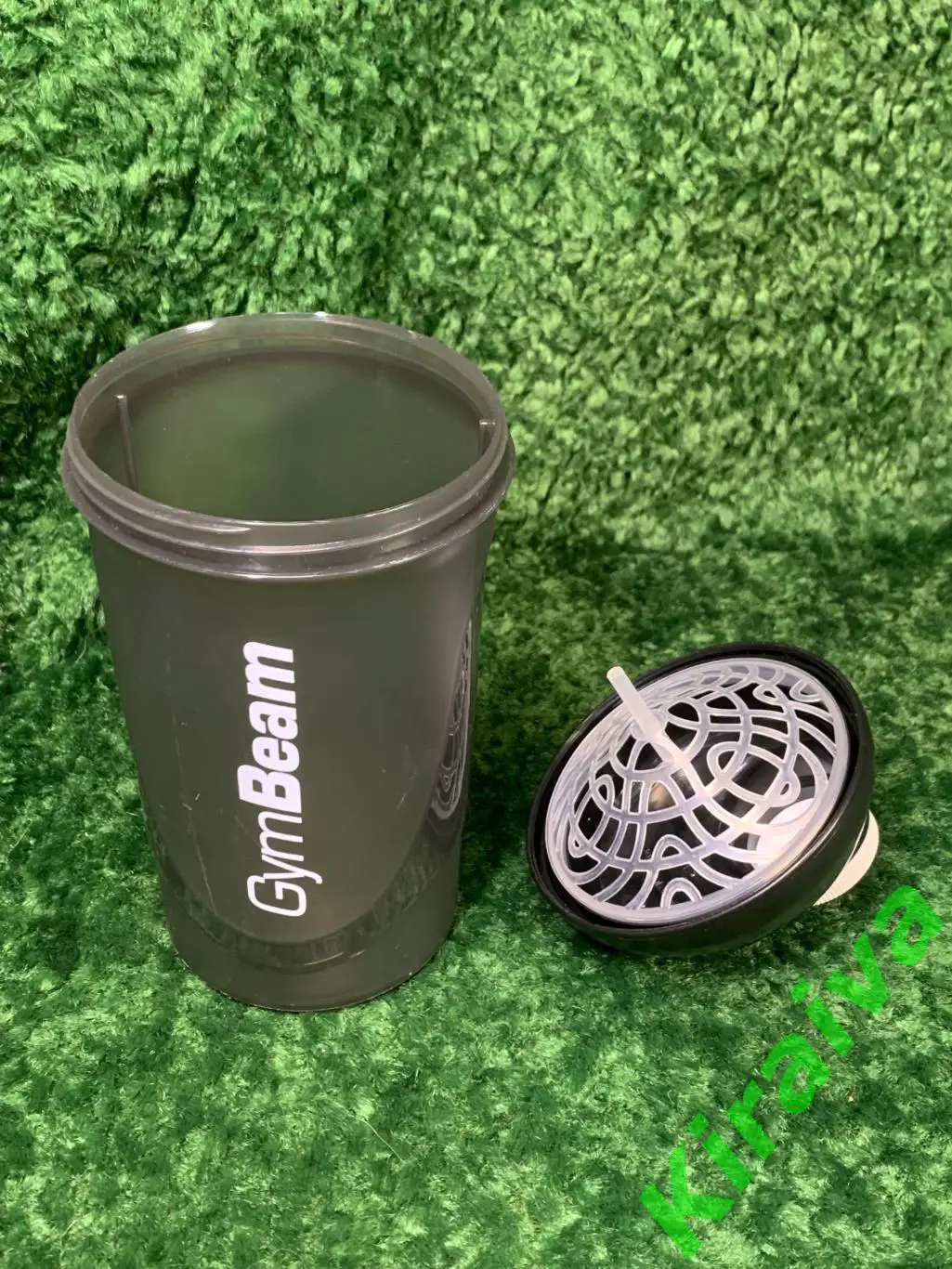 Черный шейкер All-Black 700 мл - GymBeam Н1871Функциональный черный шейкер объ 1