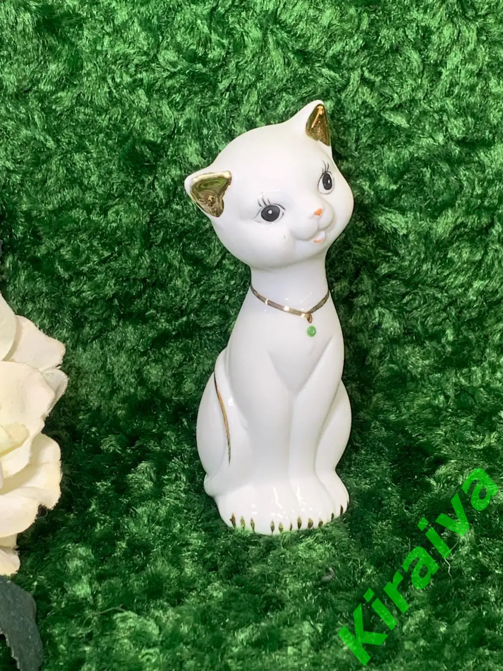 Фигурка кошечка белая с позолотой Декоративная статуэтка кошка фарфор 12см Н1874