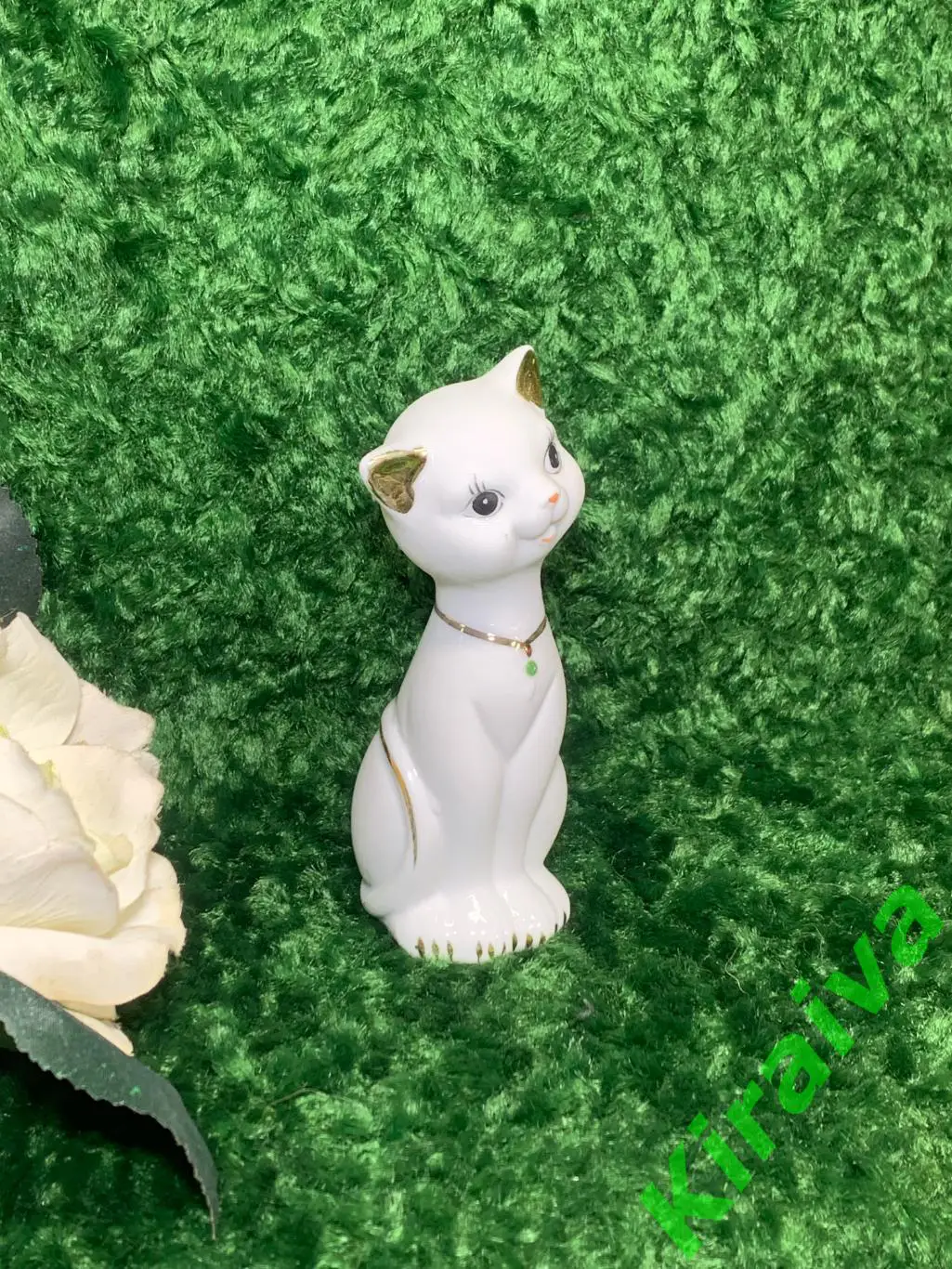 Фигурка кошечка белая с позолотой Декоративная статуэтка кошка фарфор 12см Н1874 1