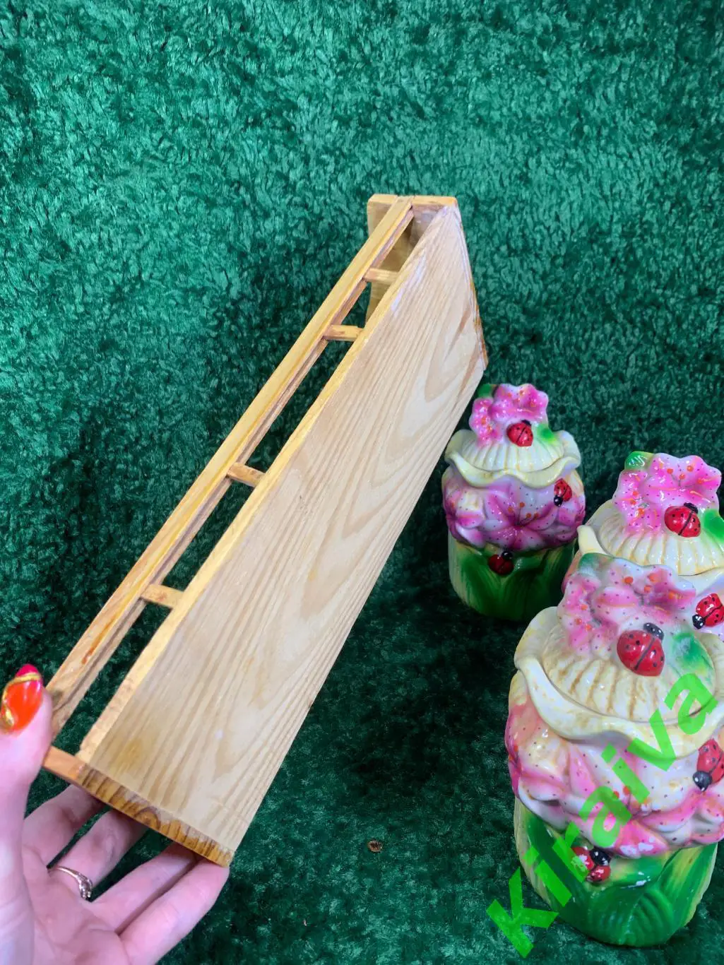 Набор керамических емкостей, 3 банки по 600 мл на деревянной подставке для сыпуч 6