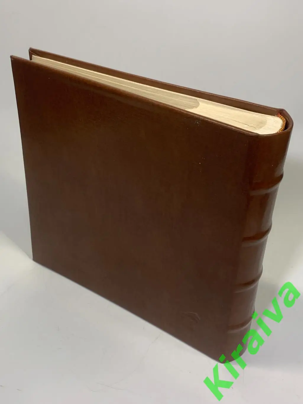 Фотоальбом среднийна 200 фото с местом для подписи семейный Н1883 кожзам 22х24 2