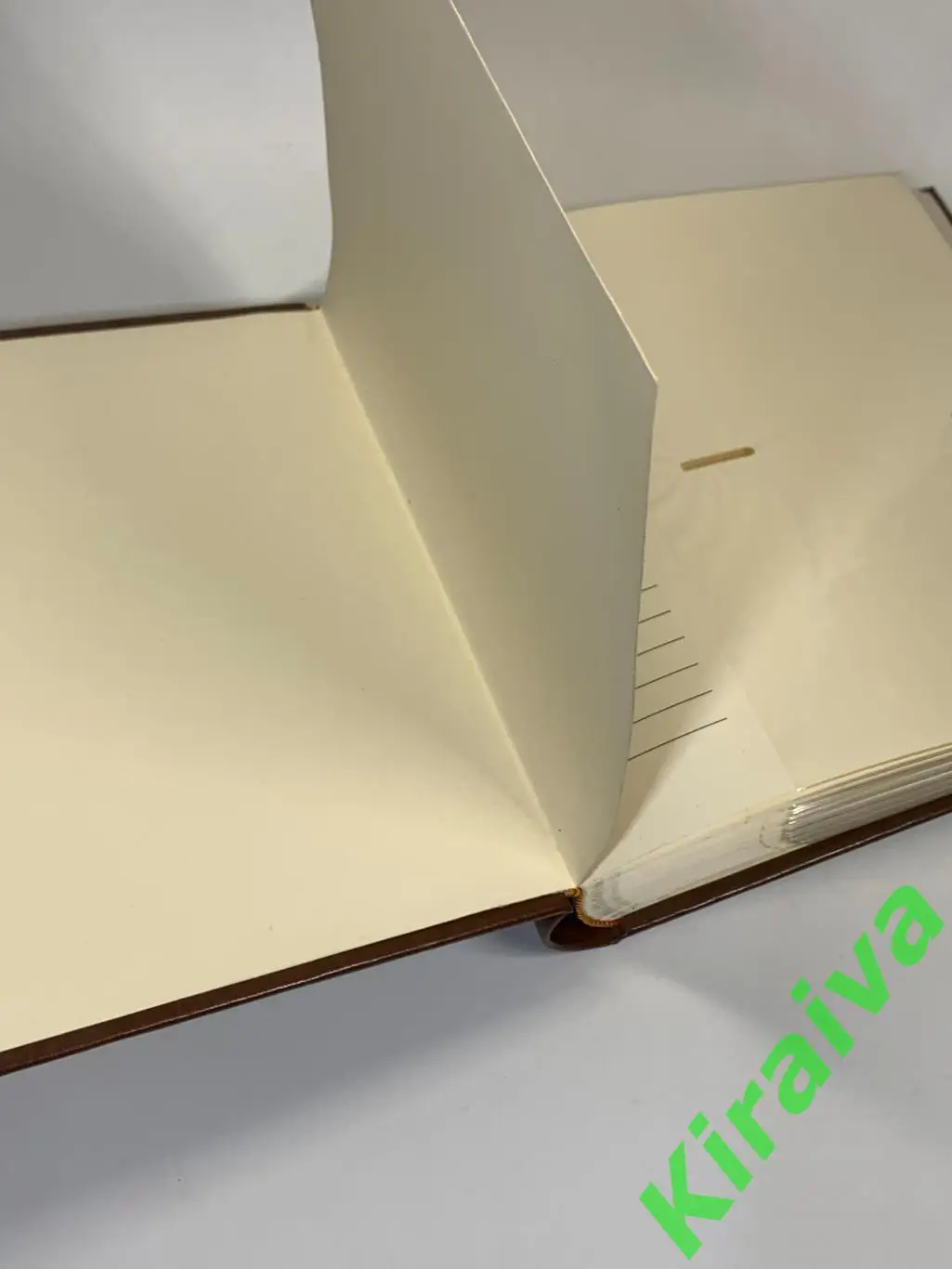 Фотоальбом среднийна 200 фото с местом для подписи семейный Н1883 кожзам 22х24 4