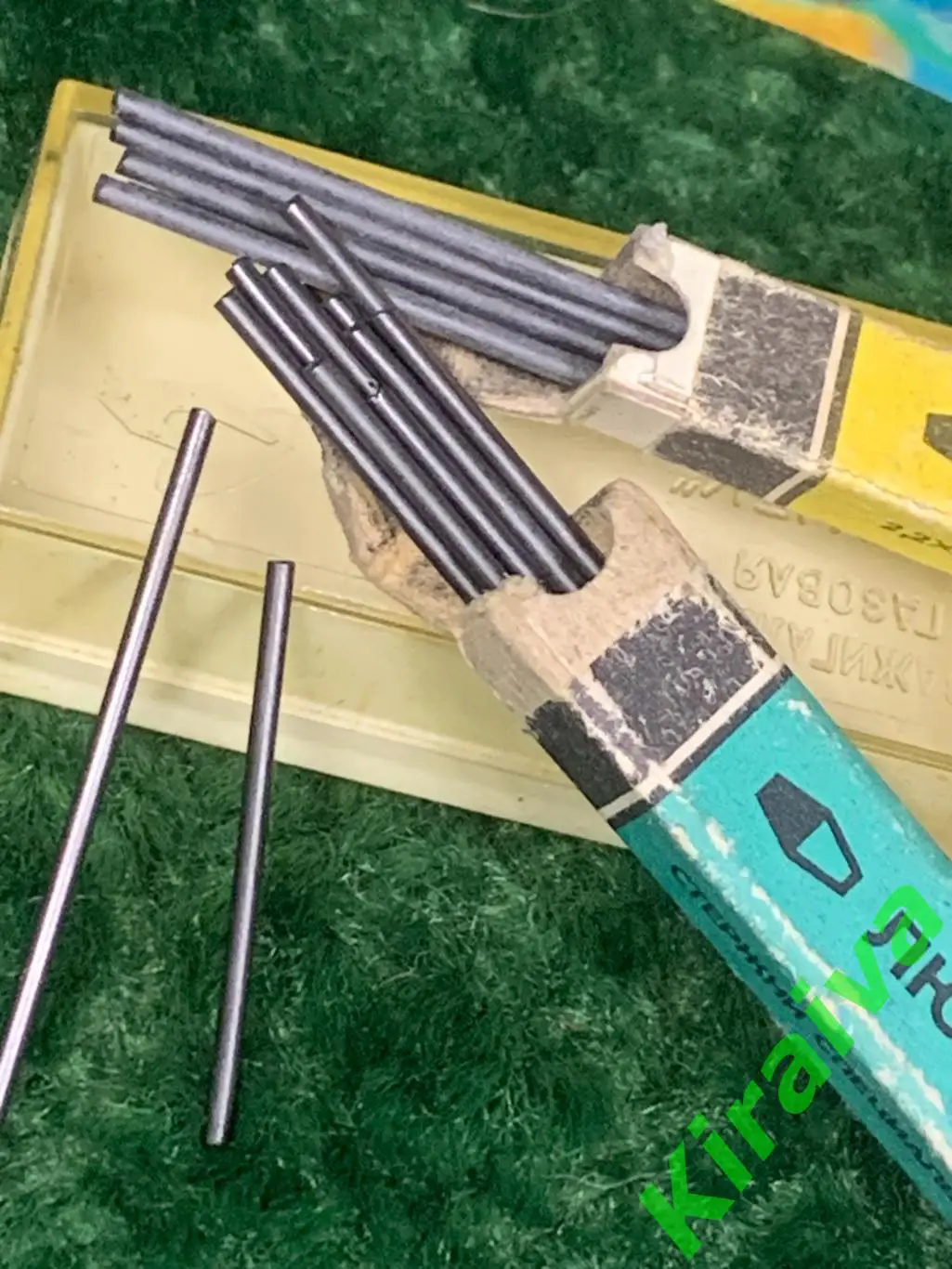 Стержни люмограф и ЦАК-6 для автокарандашей СССР Н1296Графитные стержни для ца 1