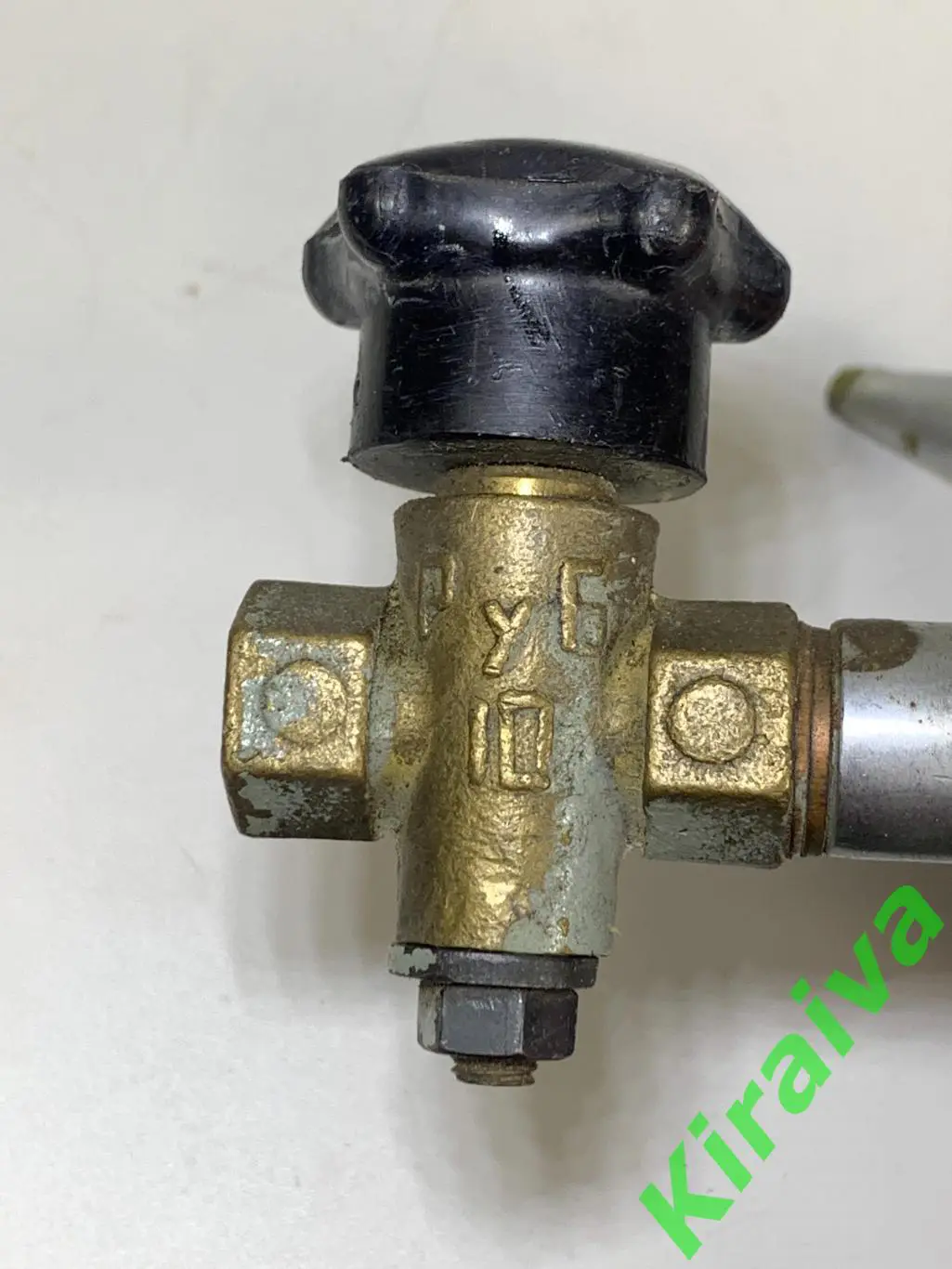 Гибкий выносной патрубок с вентилем | СССР Н1589Гибкая металлическая трубка с 1