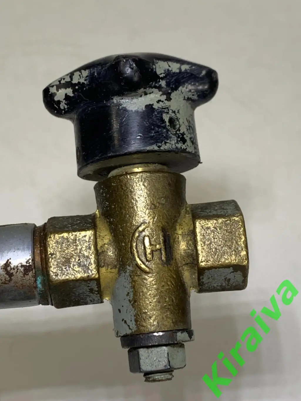 Гибкий выносной патрубок с вентилем | СССР Н1589Гибкая металлическая трубка с 2