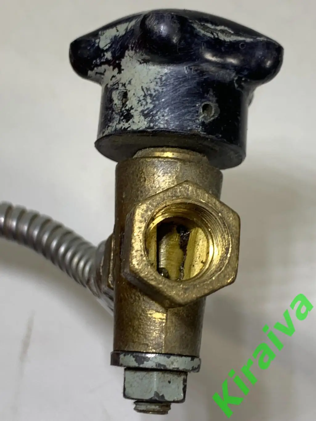 Гибкий выносной патрубок с вентилем | СССР Н1589Гибкая металлическая трубка с 3