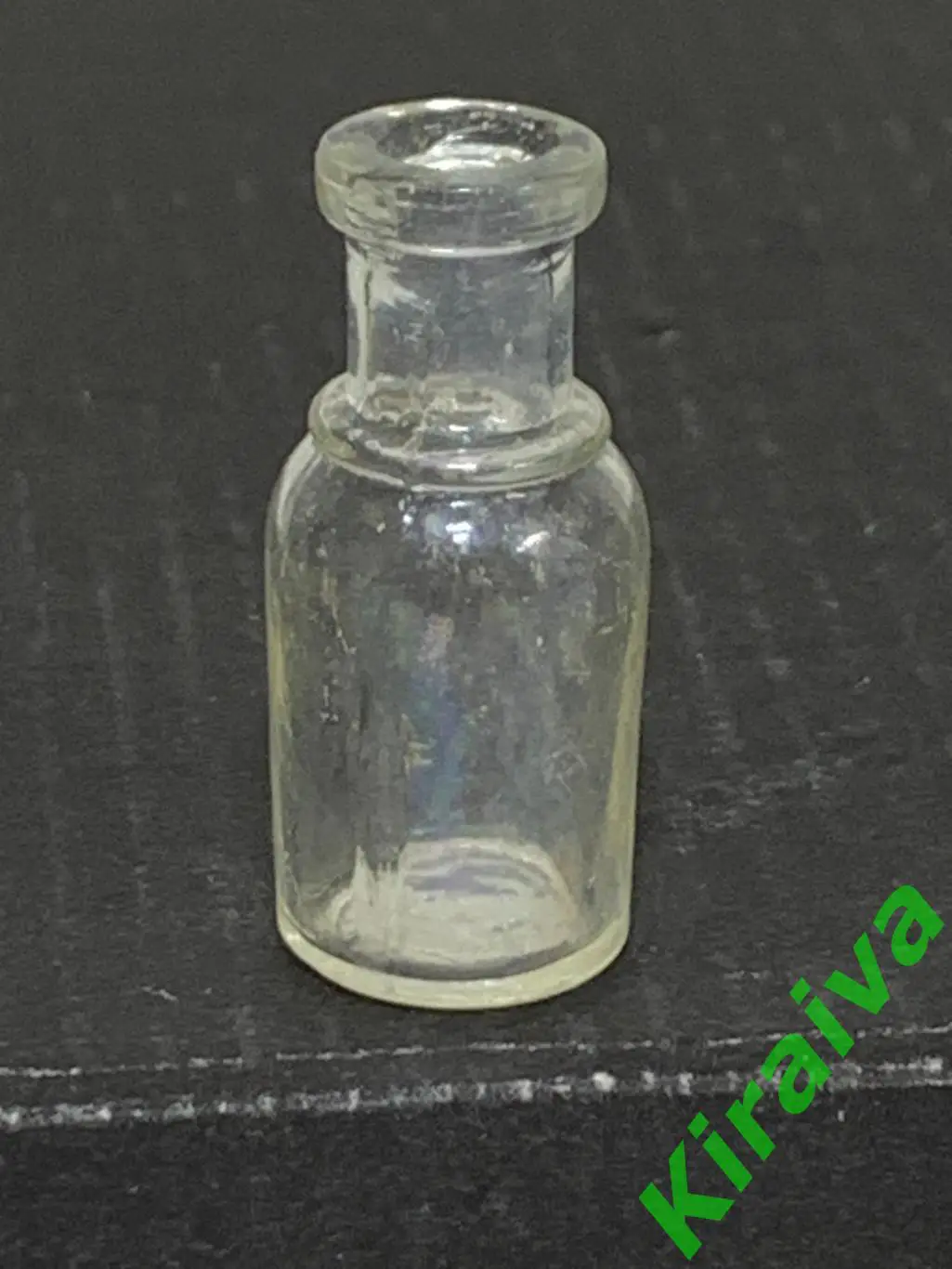 Антикварная миниатюрная стеклянная бутылочка «Царская Россия» РИО 1917 г Н1597 4