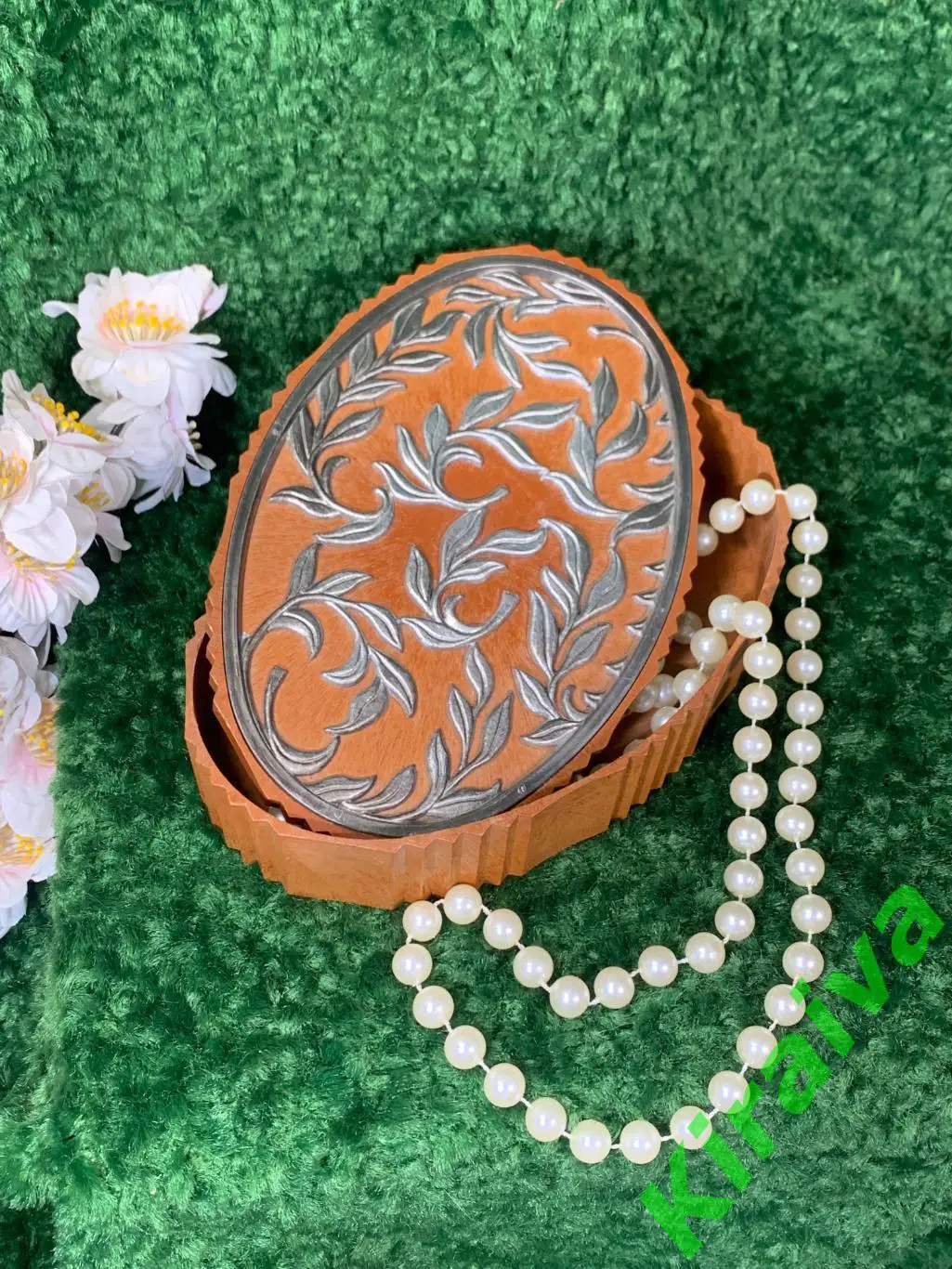 Винтажная шкатулка СССР с объёмным декором| Пластик/Бакелит Астель Н1717Редкая