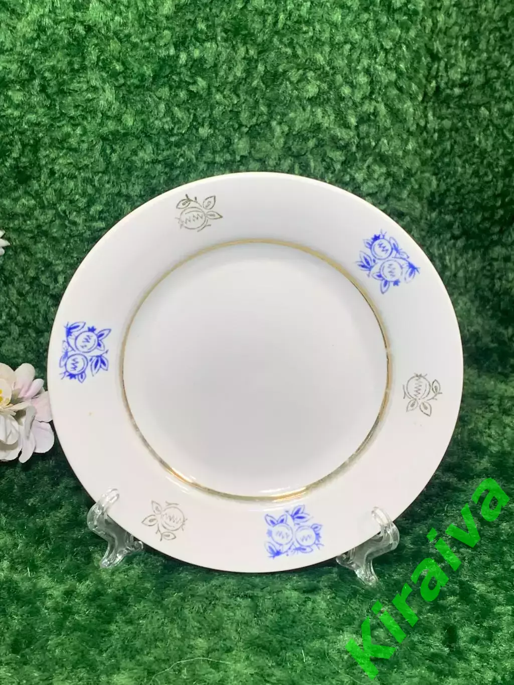 Винтажная фарфоровая обеденная тарелка Дружковка 1974–1991 гг. Н2120