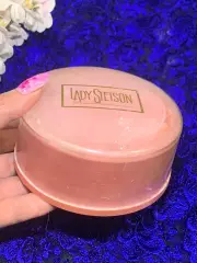 80-е! Винтажная пудреница Lady Stetson от Coty Vintage с пуховкой США Н2125