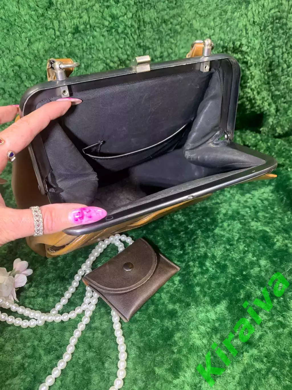 60-е! Винтажная женская сумка с кошельком, зеркальцем карамельного оттенка Н2144 3