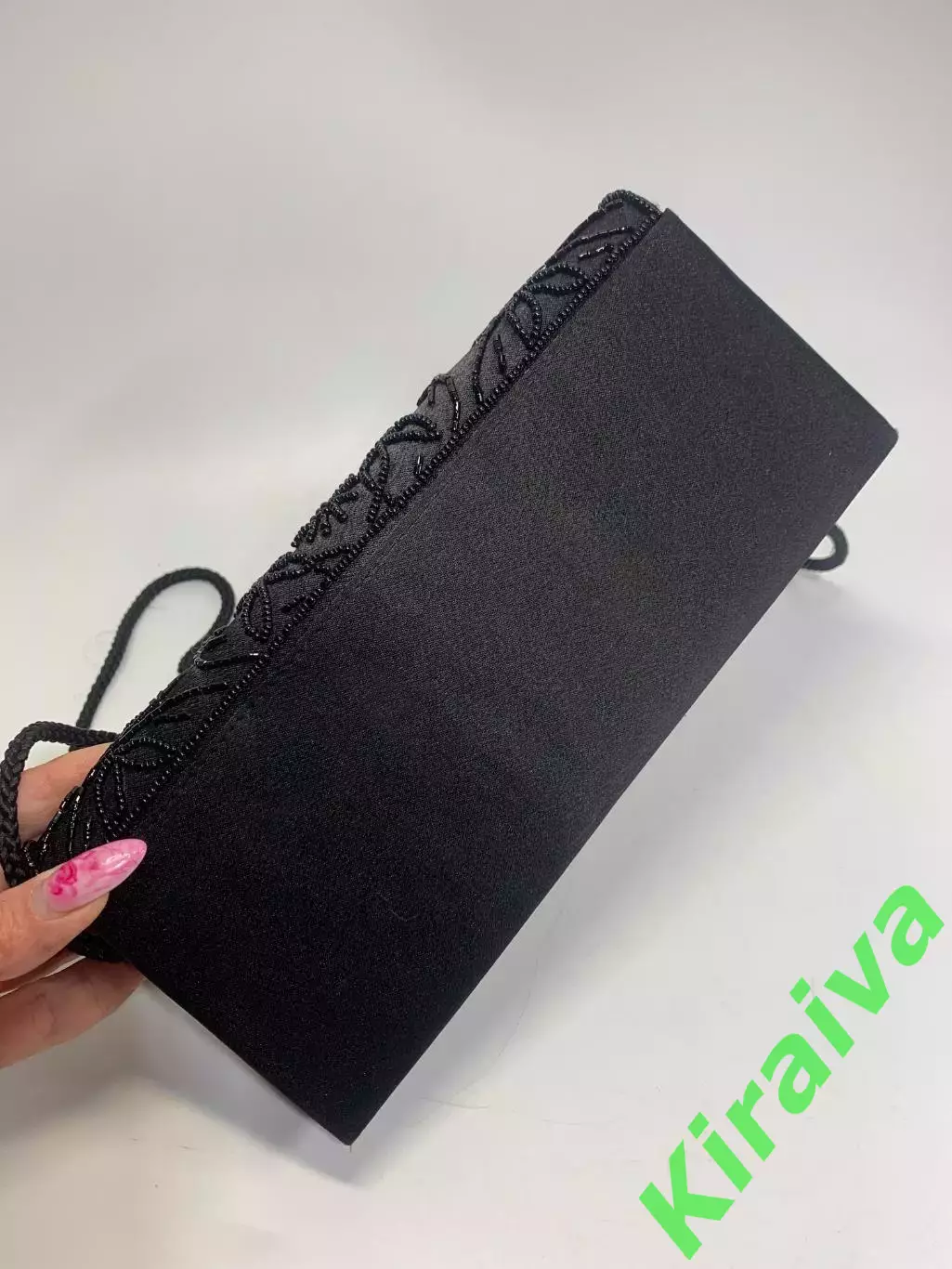 Клатч декорирован бисером, от Орифлейм, черного цвета, на магните 25х11х4 Н2264 1