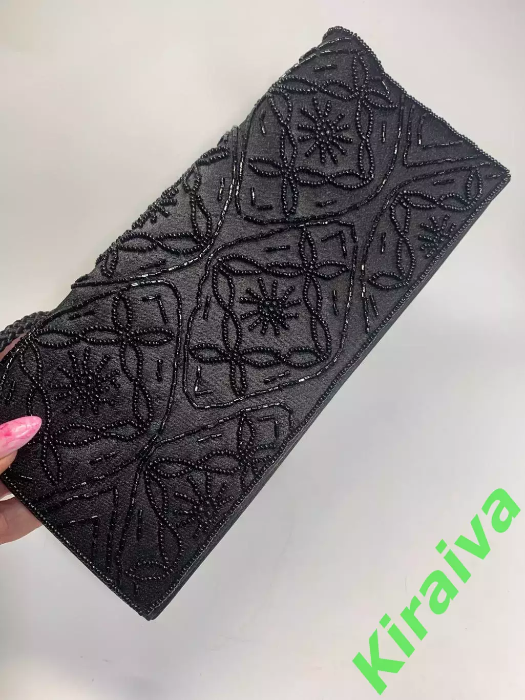 Клатч декорирован бисером, от Орифлейм, черного цвета, на магните 25х11х4 Н2264 2