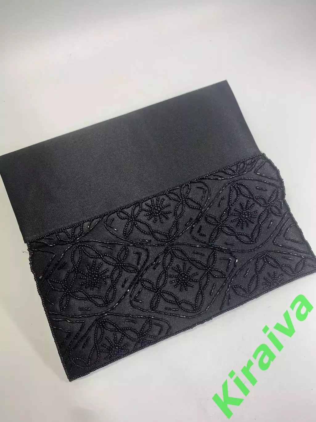 Клатч декорирован бисером, от Орифлейм, черного цвета, на магните 25х11х4 Н2264 5