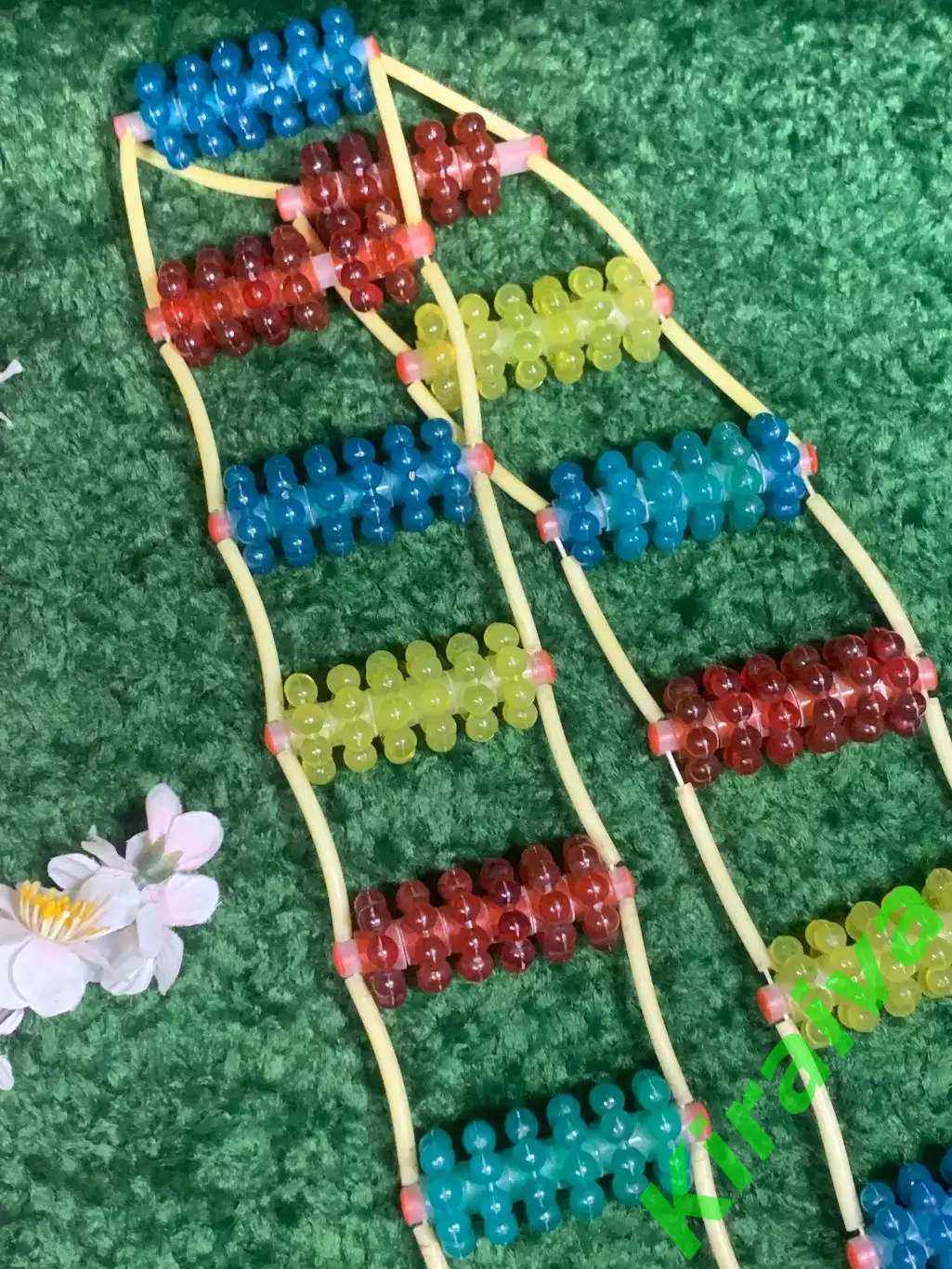 Массажер пластиковый ребристые шарики ленточно-роликовый для спины тела Н8539 5