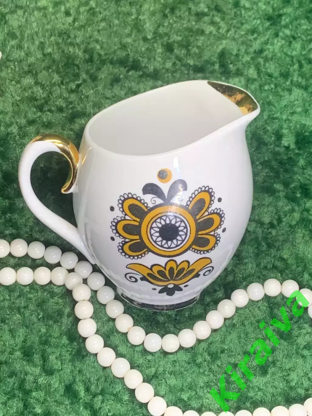 70-е Молочник фарфоровый 350 мл. «Полтавский» с позолотой и декором, Н2310 1