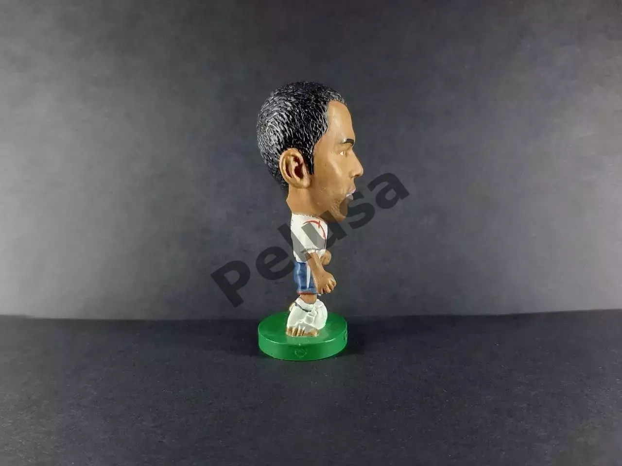 Ешлі Коул. Збірна Англії. Фігурка футболіста Corinthian ProStars 2005 р. 1