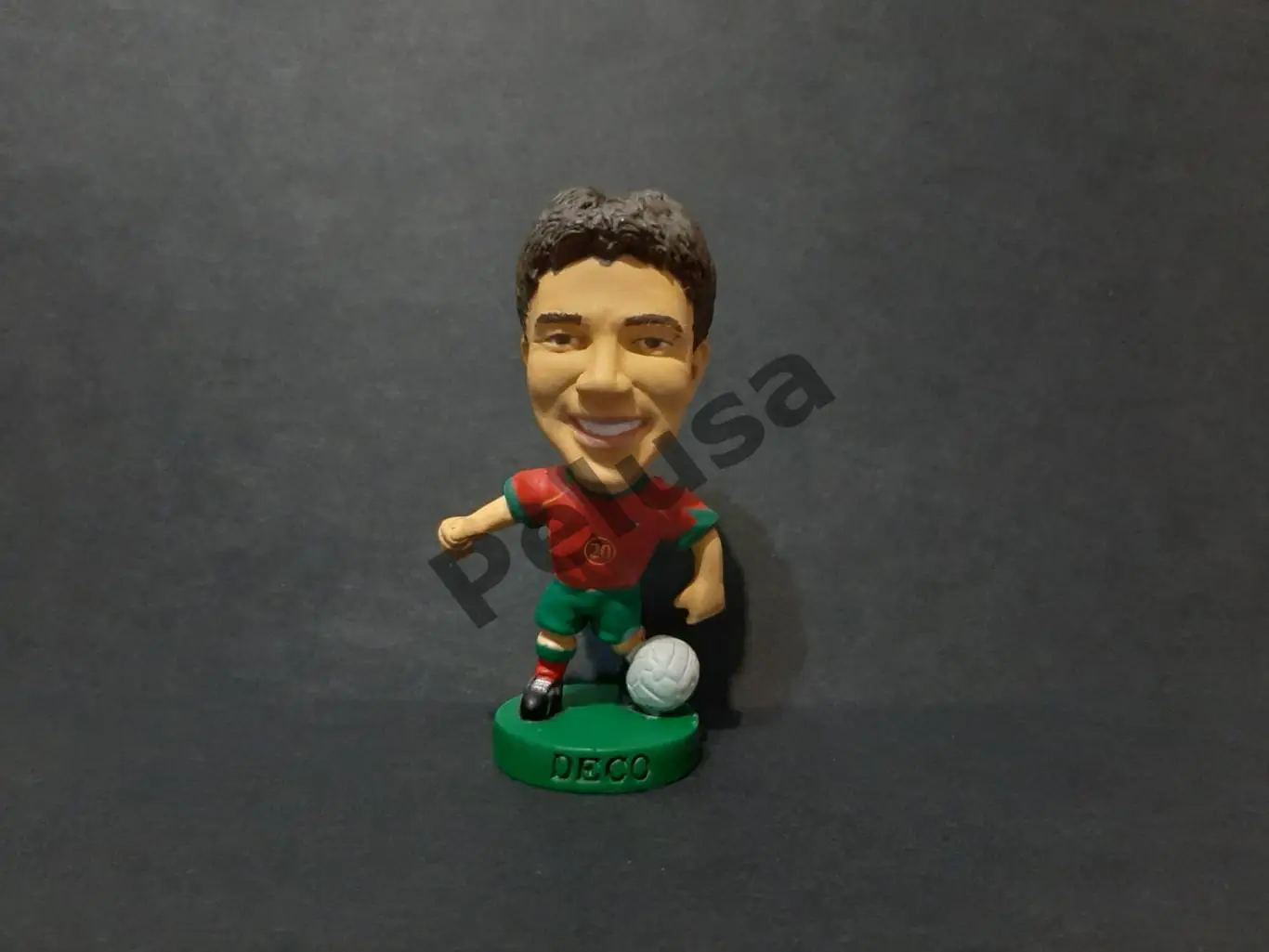 Деку. Сборная Португалии. Фигурка футболиста Corinthian ProStars 2005 г.