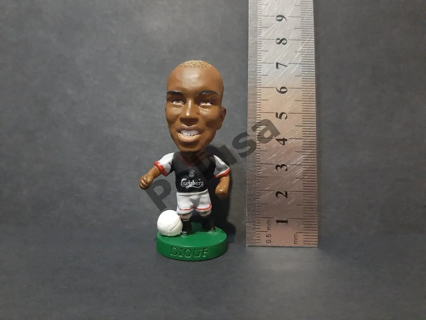 Эль-Хаджи Диуф, Ливеруль. Фигурка футболиста Corinthian ProStars. 2003 г. 6