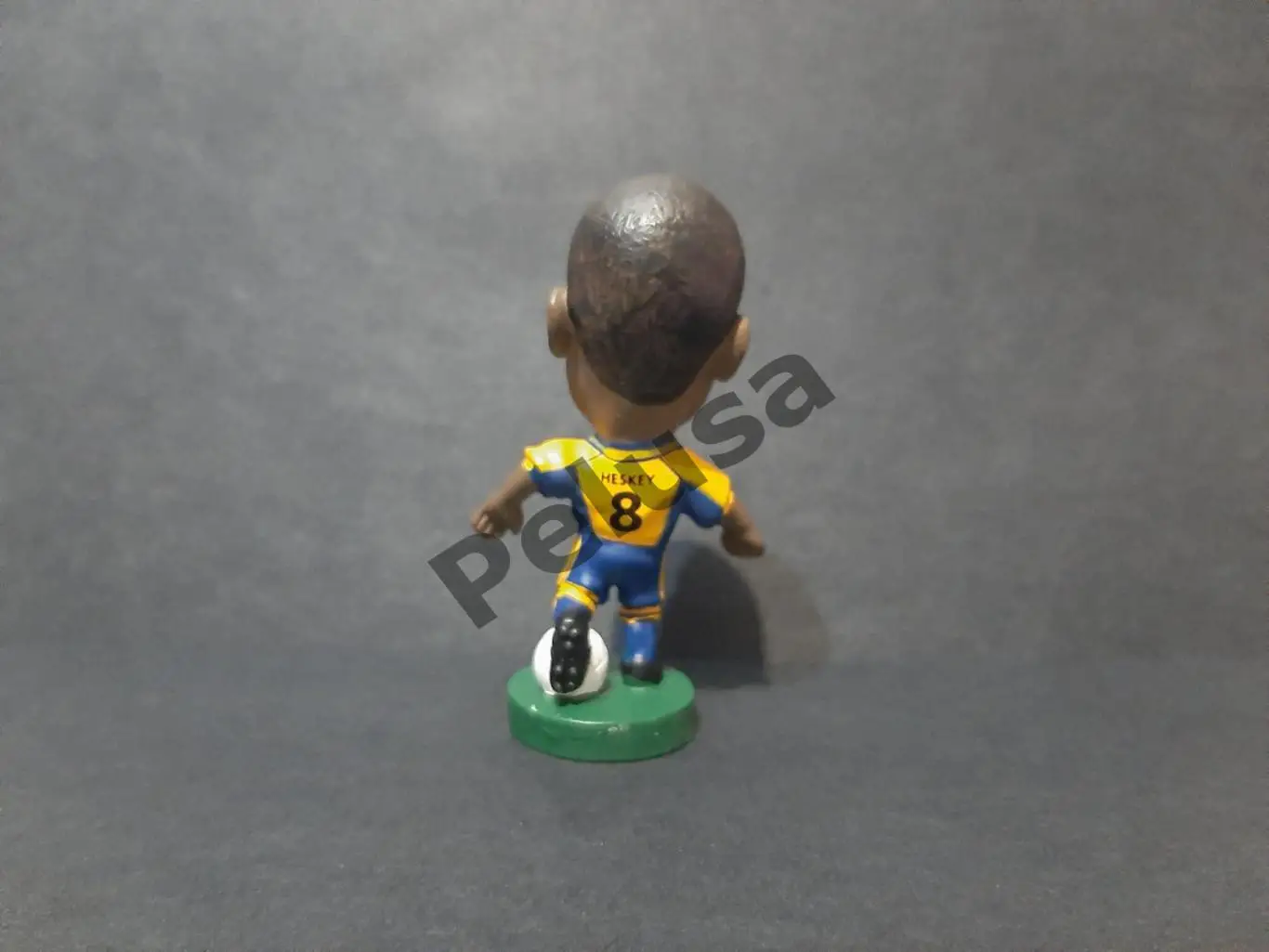 Эмиль Хески. Ливеруль. Фигурка футболиста Corinthian ProStars 2000 г. 2