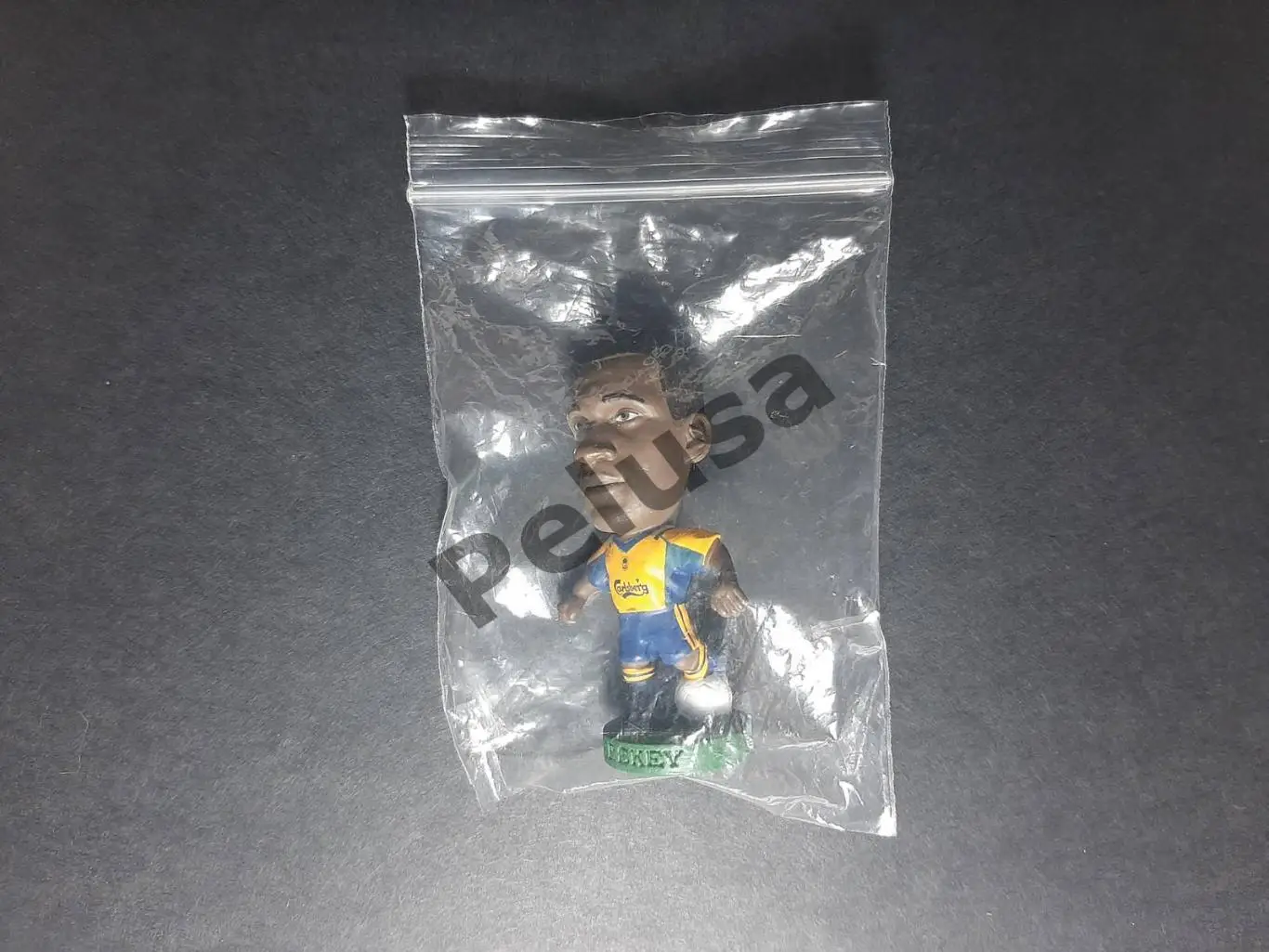 Эмиль Хески. Ливеруль. Фигурка футболиста Corinthian ProStars 2000 г. 5