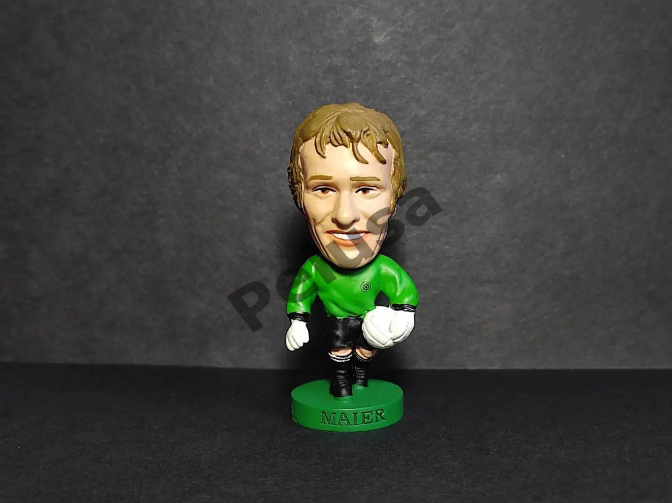 Зепп Майер. Сборная Германии. Фигурка футболиста Corinthian ProStars 2004 г.