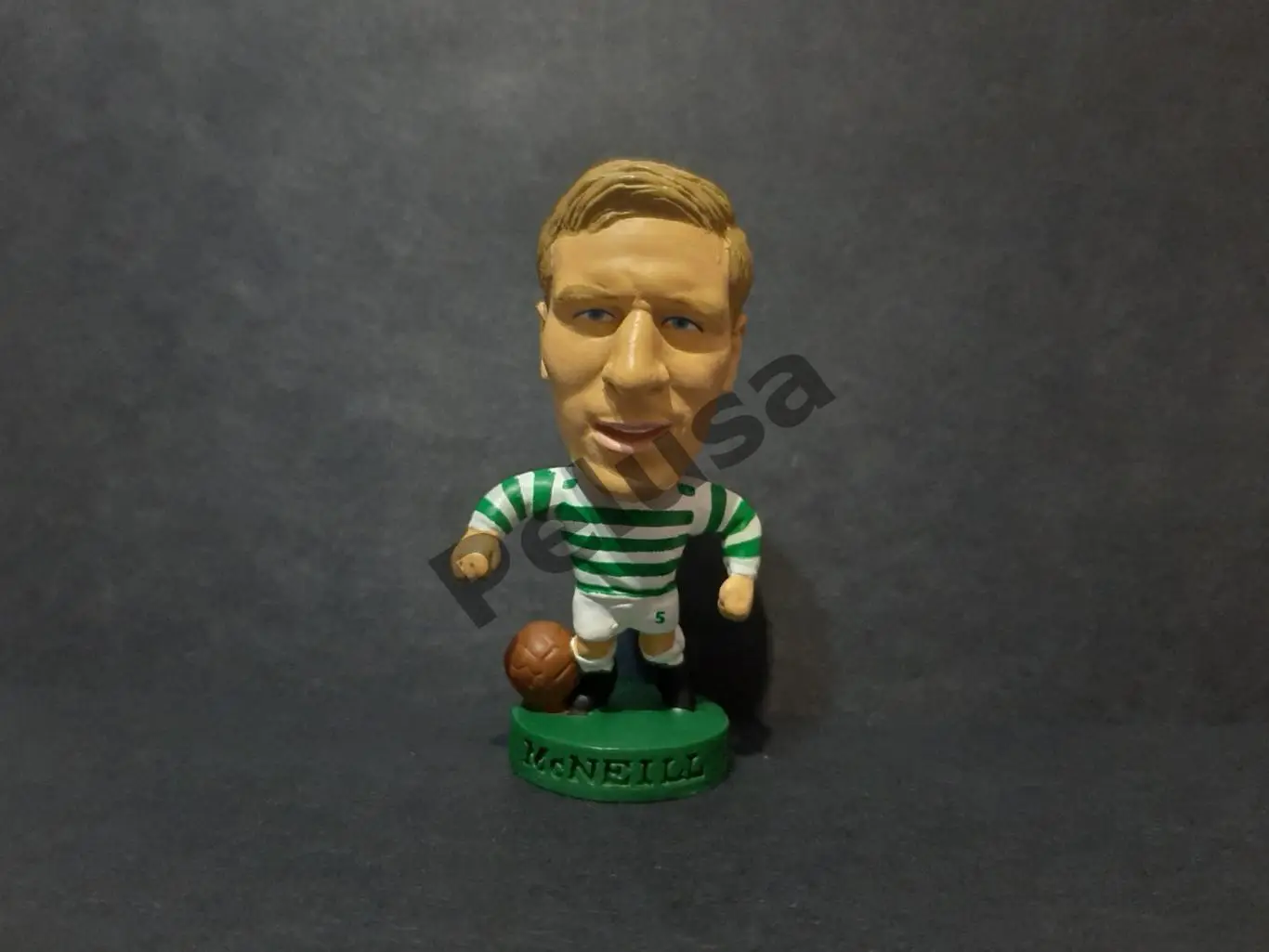 Билли Макнилл. Селтик. Фигурка Corinthian ProStars 2001 г.