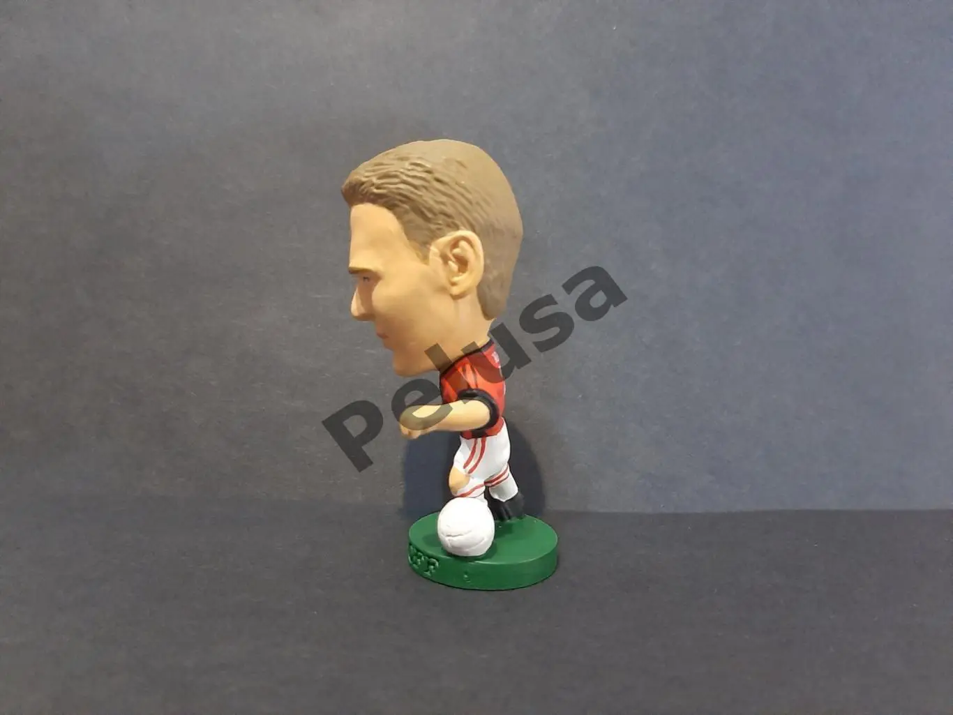 Олівер Біргофф. Мілан. Фігурки футболістів Corinthian ProStars 1999 г. 3