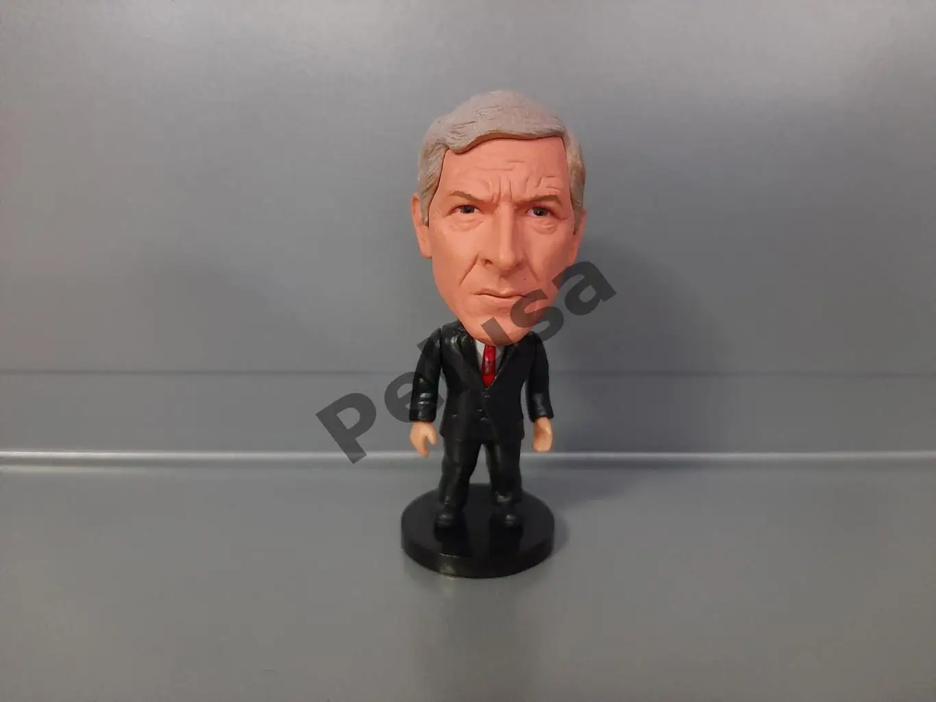 Арсен Венгер. Фигурки футболистов Soccerwe