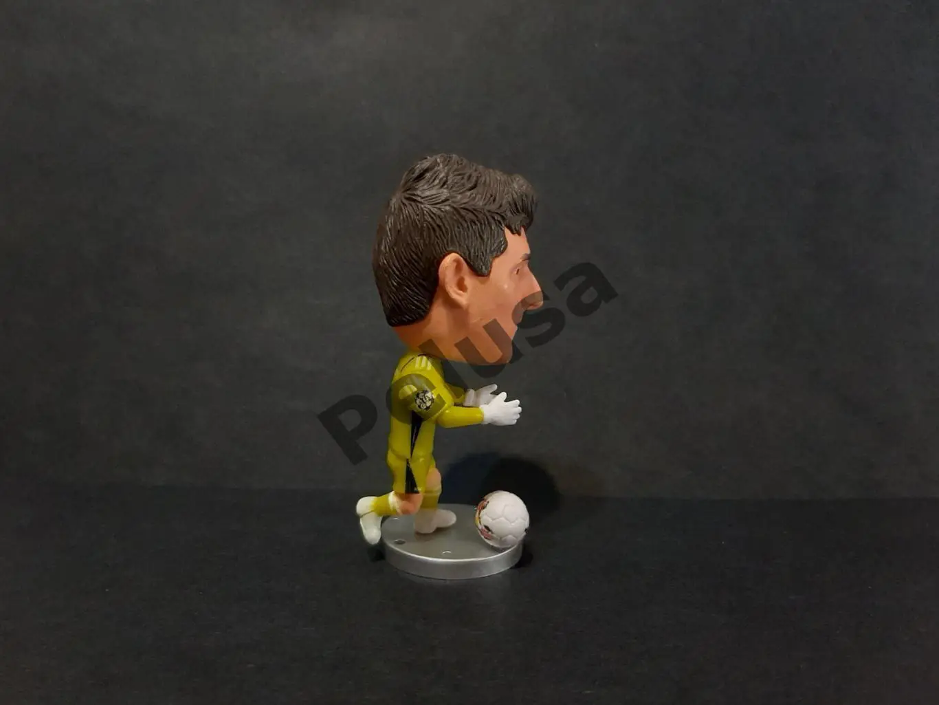 Тібо Куртуа. Реал Мадрид. фігурки футболістів soccerwe 1