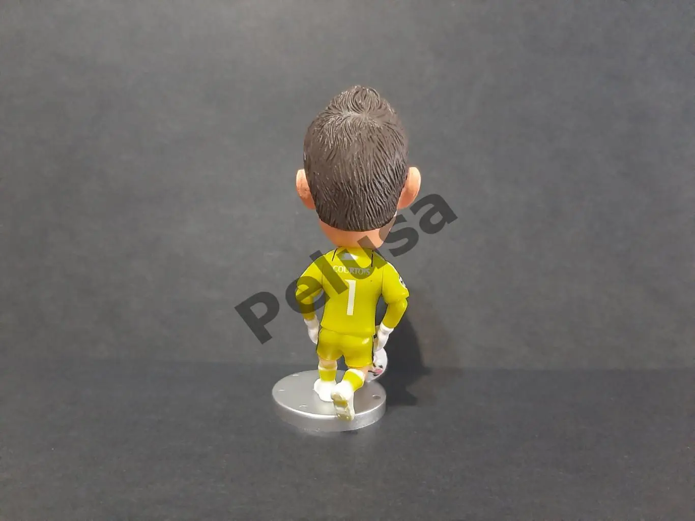 Тібо Куртуа. Реал Мадрид. фігурки футболістів soccerwe 2