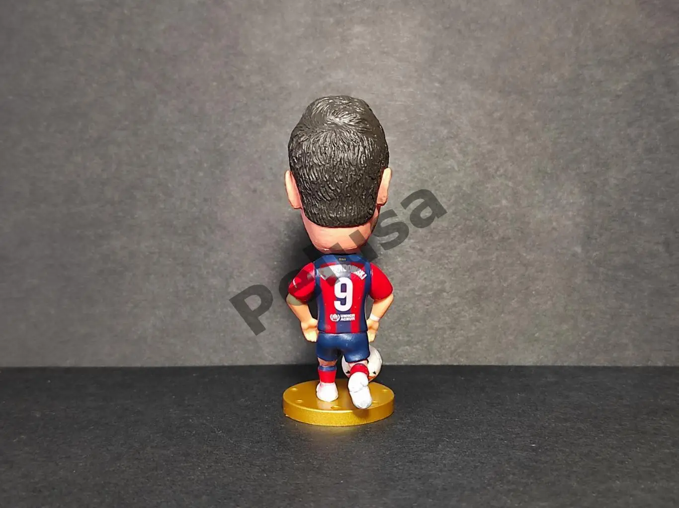 Роберт Левандовский. Барселона. фігурки футболістів soccerwe 2